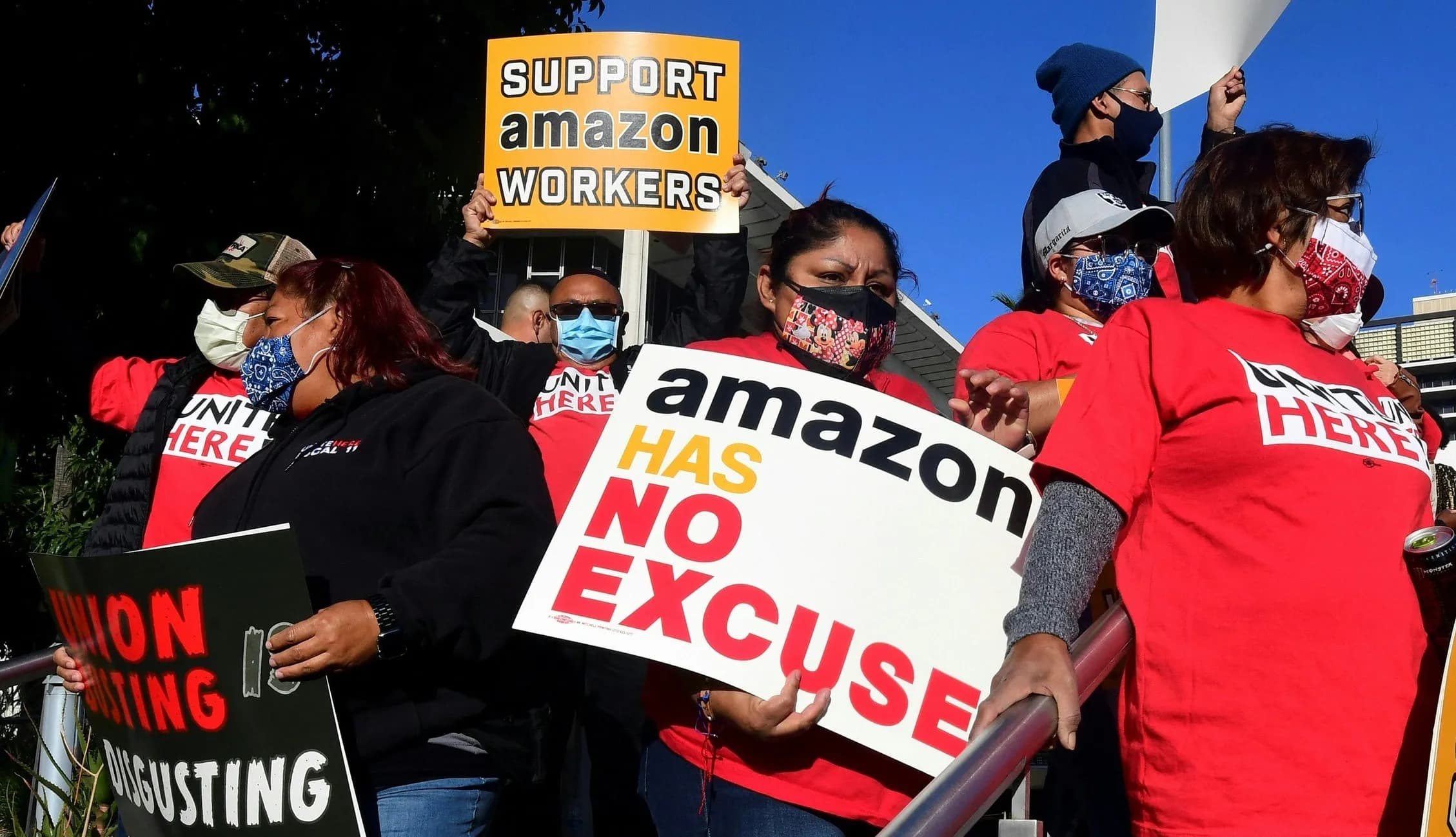 Rallying Amazon workers